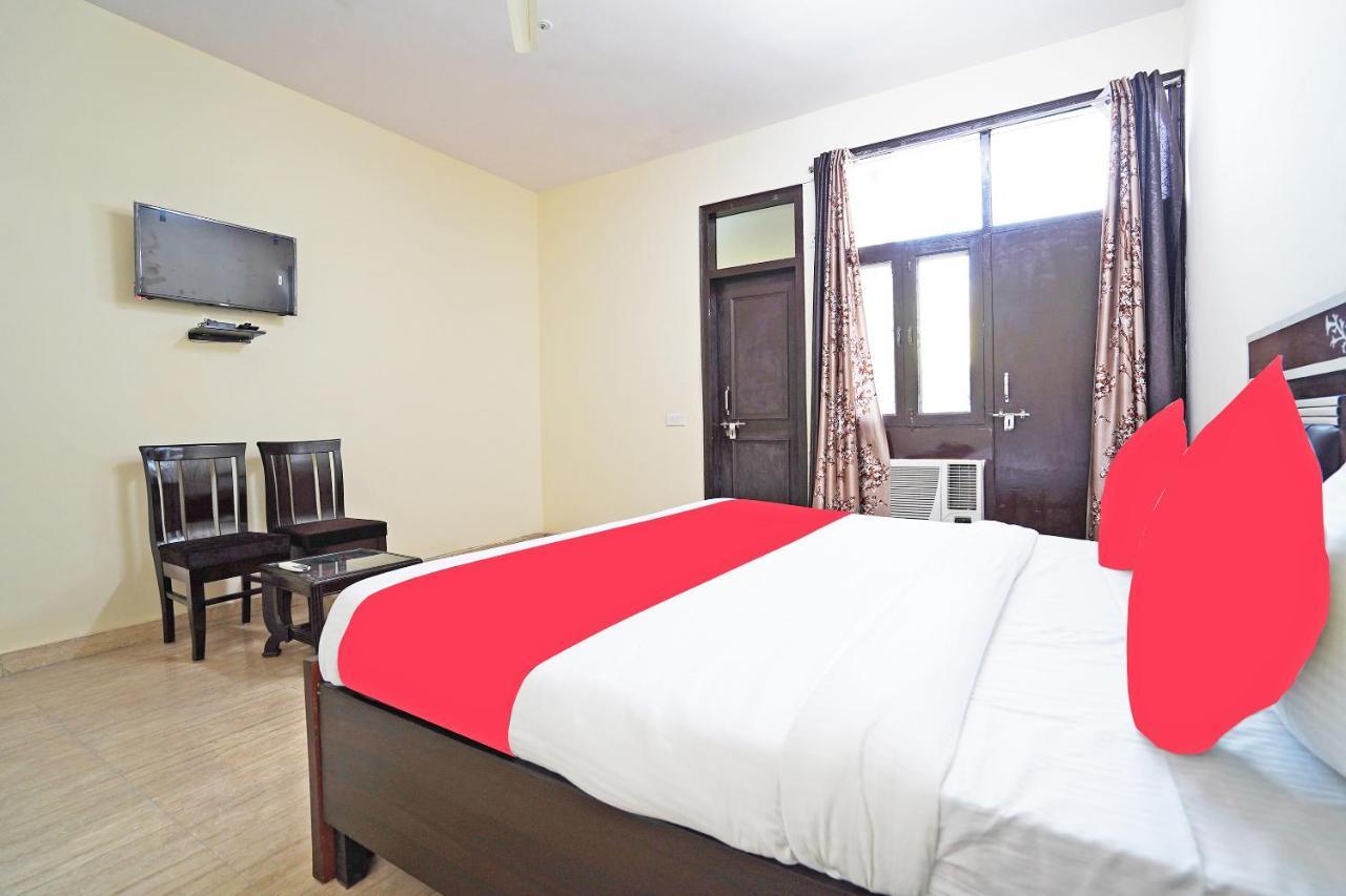 ניו דלהי Oyo 46744 Hotel Yash מראה חיצוני תמונה