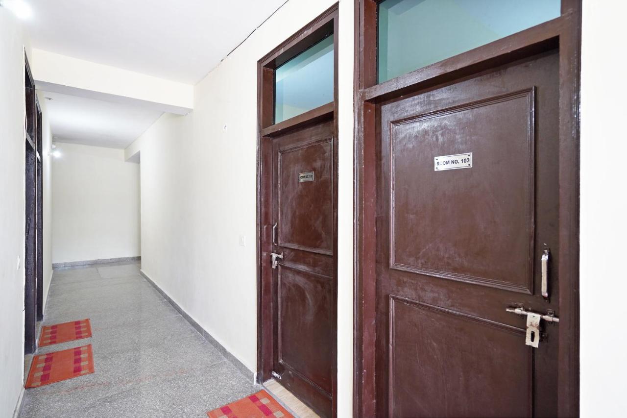 ניו דלהי Oyo 46744 Hotel Yash מראה חיצוני תמונה
