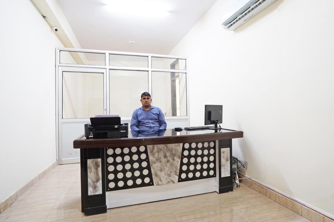 ניו דלהי Oyo 46744 Hotel Yash מראה חיצוני תמונה