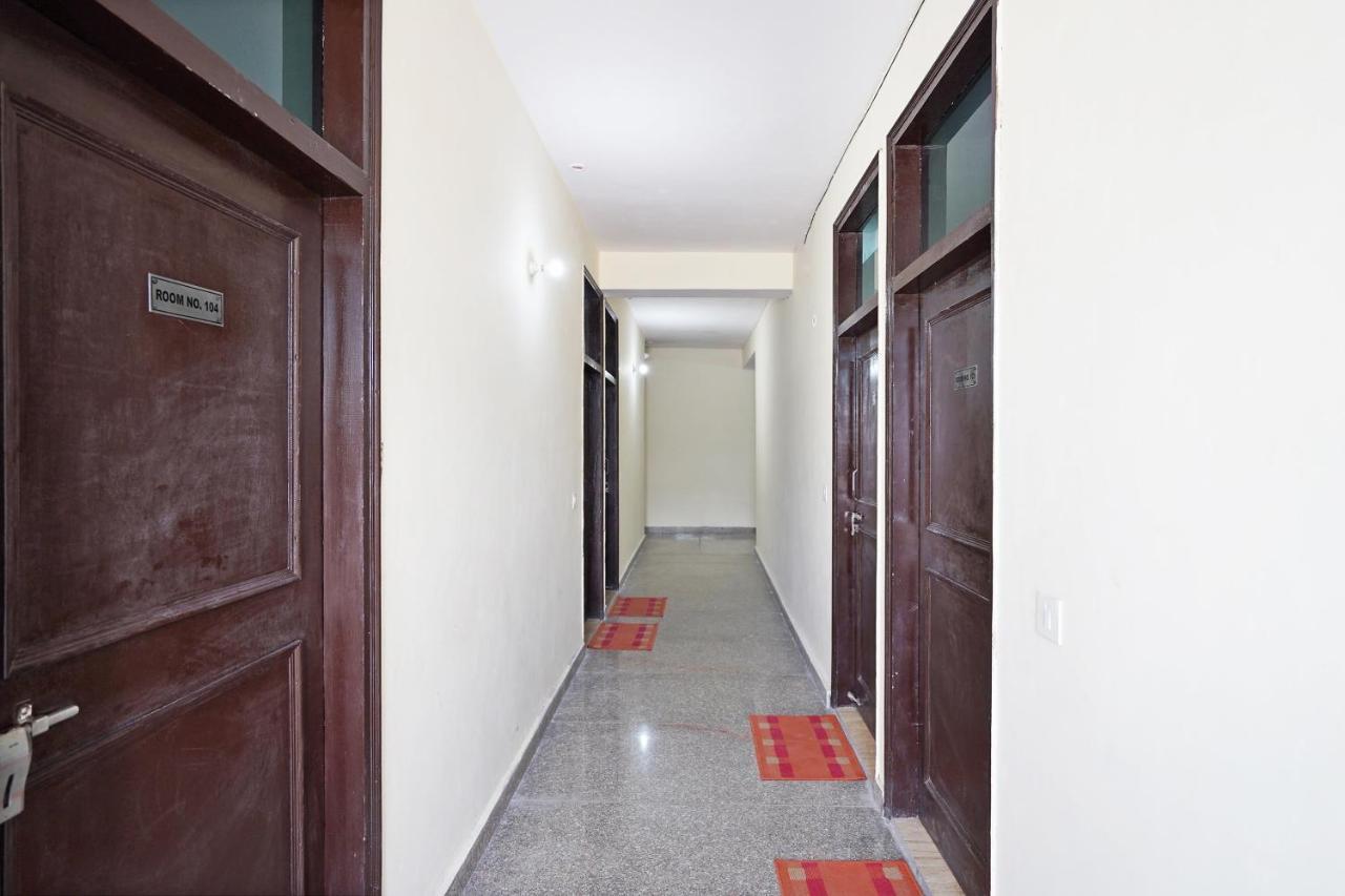 ניו דלהי Oyo 46744 Hotel Yash מראה חיצוני תמונה